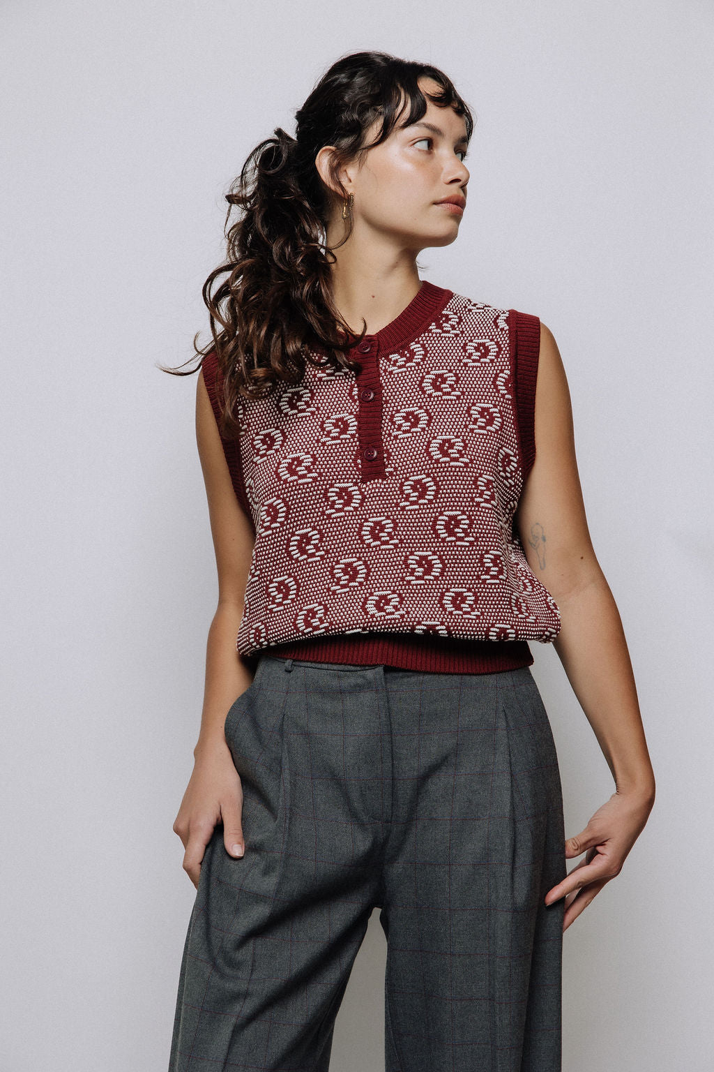 Serkan Sleeveless Sweater
